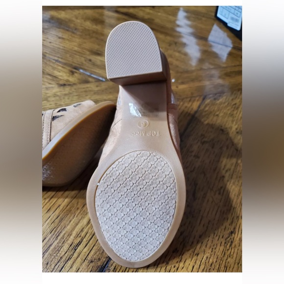 NWB.Beston EG22 Women's Cut Out Elastic Strap Dress Heels Tan. 
Size 6 - Picture 4 of 8